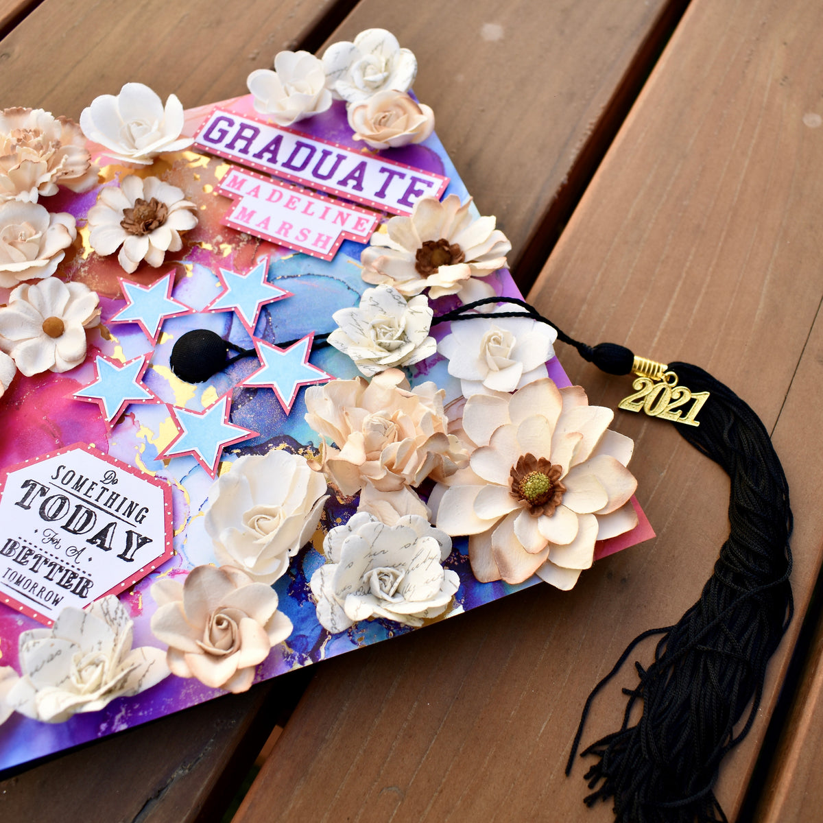 How to Decorate a Graduation Cap with Flowers