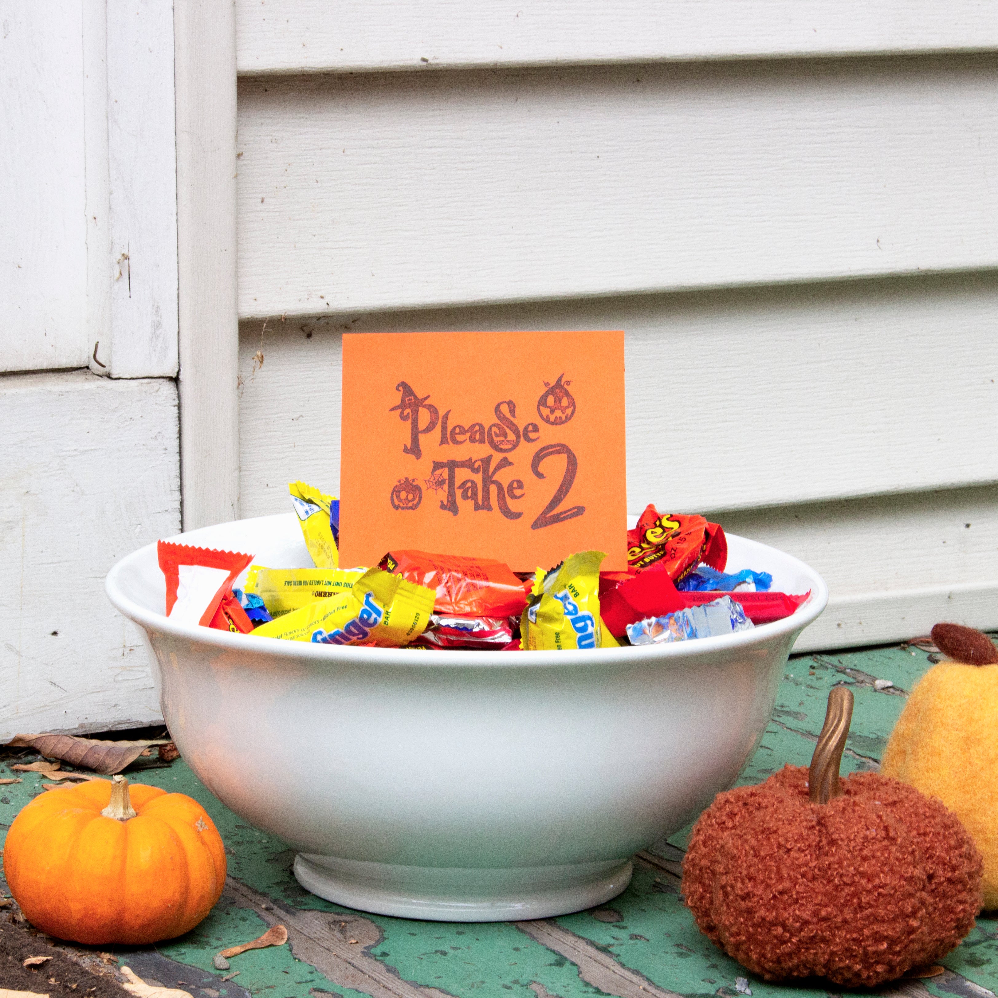 DIY: Halloween Candy Dish